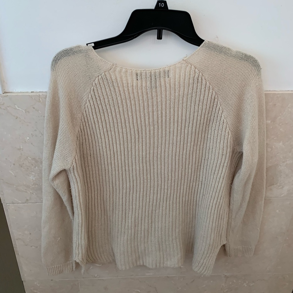 Forever 21 Raglan Sweater - Picture 4 of 4